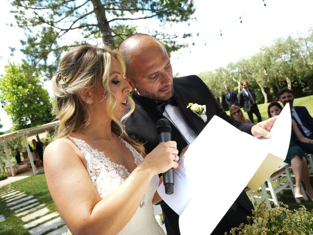 Il matrimonio di Lorena e Giuseppe a Alberobello, Bari 19