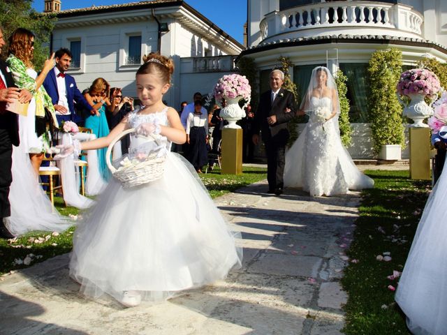 Il matrimonio di Devid e Chiara a Bassano Romano, Viterbo 8