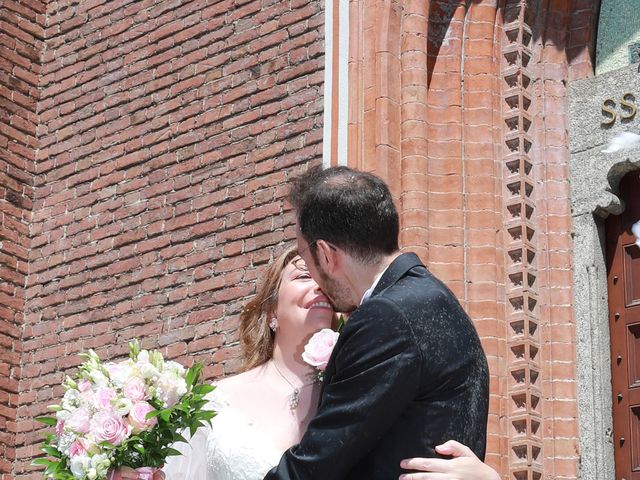 Il matrimonio di Massimiliano e Viviana a Varedo, Monza e Brianza 20
