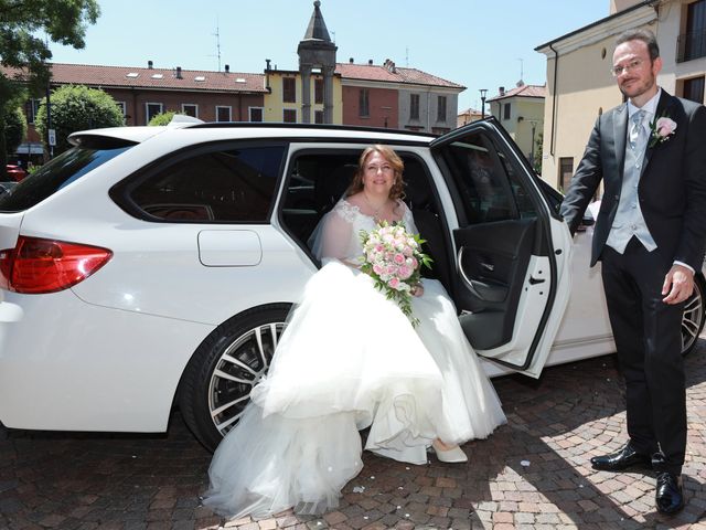 Il matrimonio di Massimiliano e Viviana a Varedo, Monza e Brianza 21