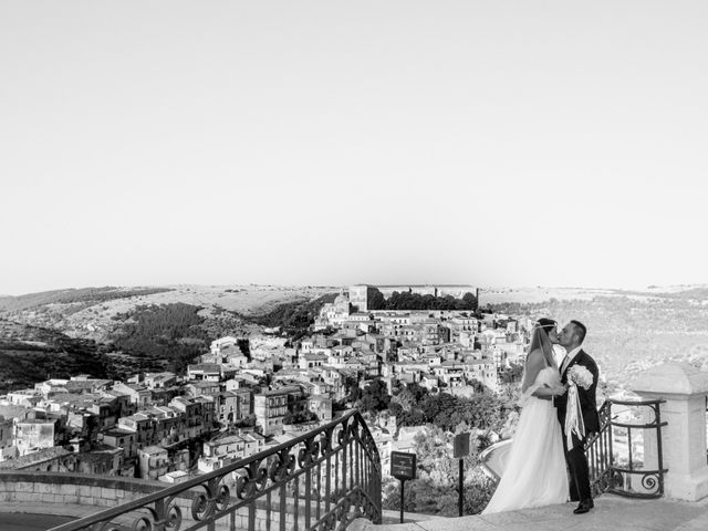 Il matrimonio di Claudio e Valentina a Ragusa, Ragusa 24