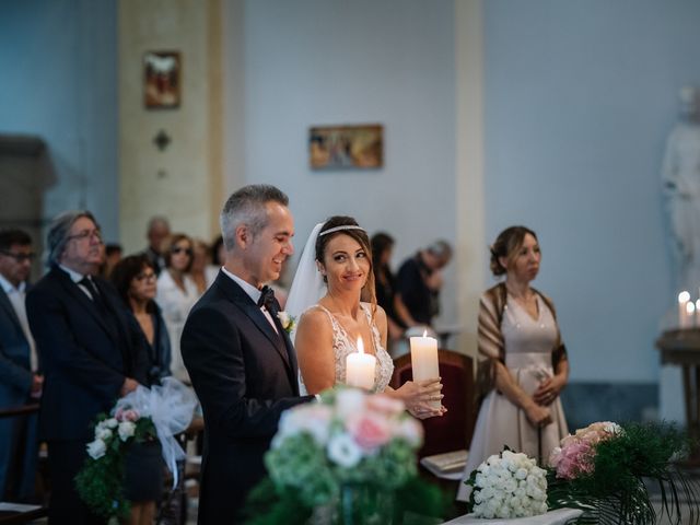 Il matrimonio di Lorenzo e Elena a Seravezza, Lucca 21