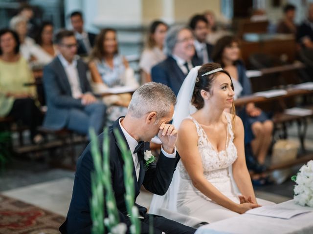 Il matrimonio di Lorenzo e Elena a Seravezza, Lucca 27