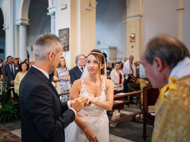 Il matrimonio di Lorenzo e Elena a Seravezza, Lucca 31