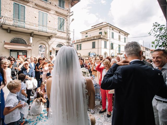 Il matrimonio di Lorenzo e Elena a Seravezza, Lucca 47