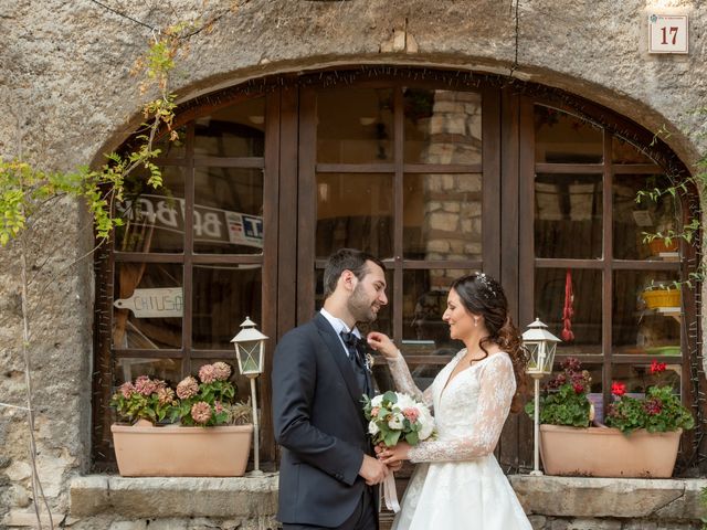 Il matrimonio di Isabella e Lorenzo a Fara in Sabina, Rieti 14