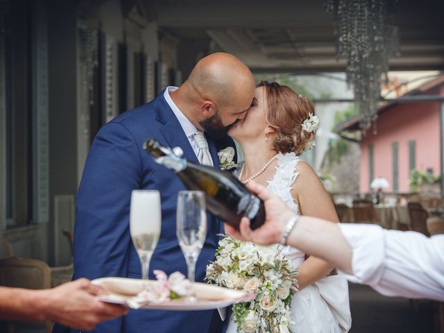 Il matrimonio di Mirko e Maria a Valmadrera, Lecco 27