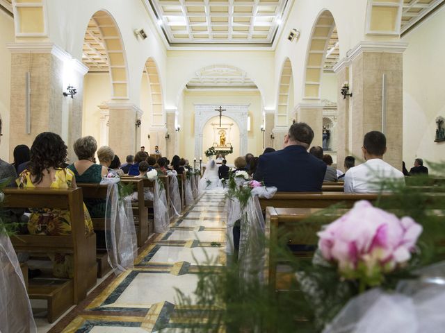 Il matrimonio di Francesco e Michela a Casoli, Chieti 21