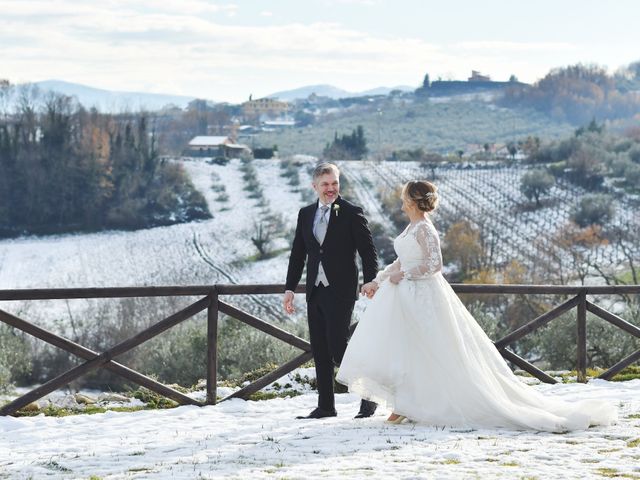 Il matrimonio di Massimo e Antonella a Castel Campagnano, Caserta 10