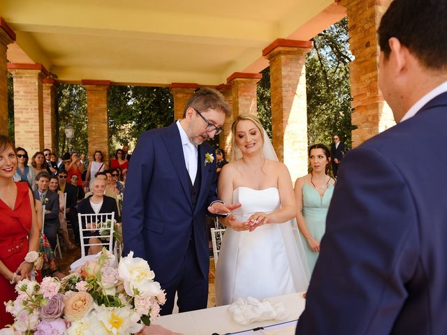 Il matrimonio di Simone e Annalisa a Cupra Marittima, Ascoli Piceno 40