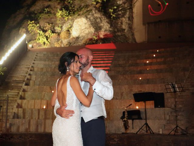 Il matrimonio di Katiuscia e Salvatore a Sant&apos;Alessio Siculo, Messina 12