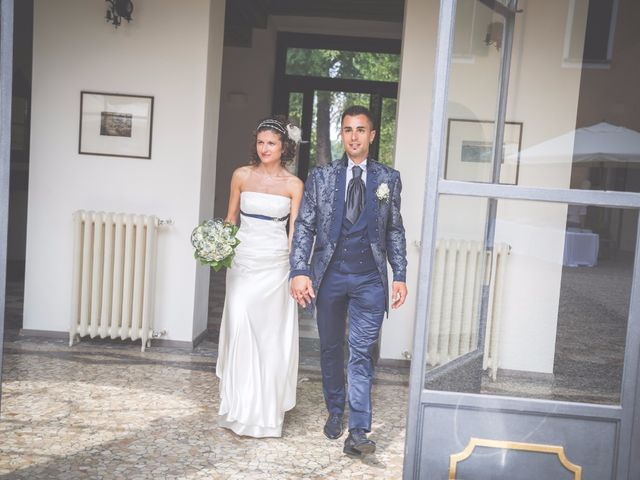 Il matrimonio di Marco e Erika a Samarate, Varese 16