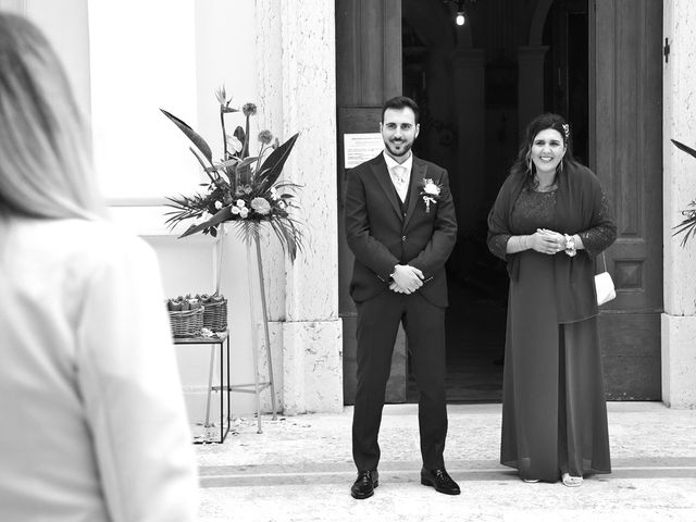 Il matrimonio di Luigi e Sole a Desenzano del Garda, Brescia 36