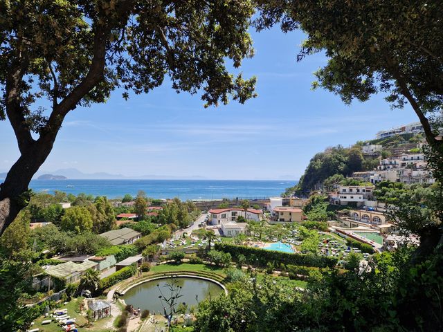 Il matrimonio di Luciano e Titti a Napoli, Napoli 8