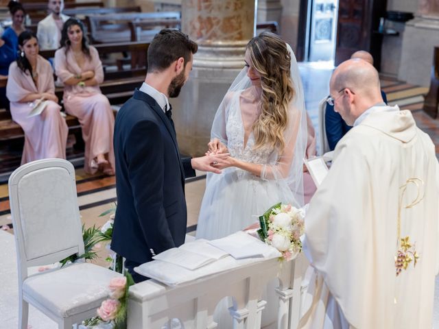 Il matrimonio di Nicholas e Chiara a Bergamo, Bergamo 26