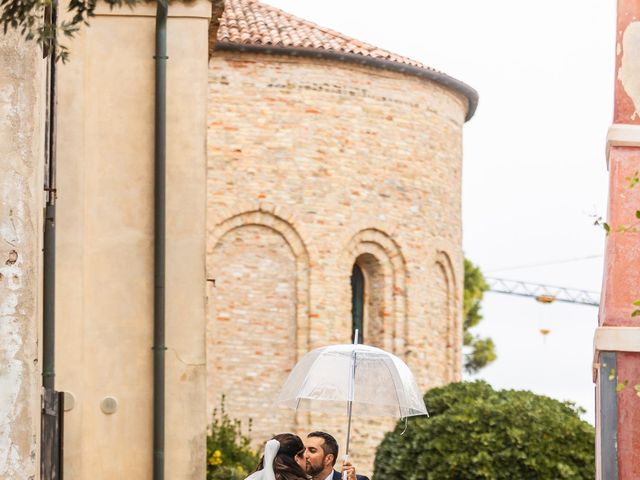 Il matrimonio di Michele e Valetnina a Caorle, Venezia 5