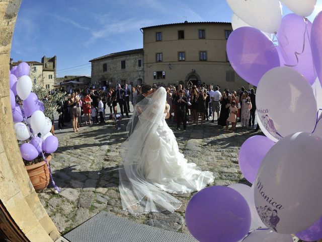 Il matrimonio di Monica e Alessio a Monteriggioni, Siena 42