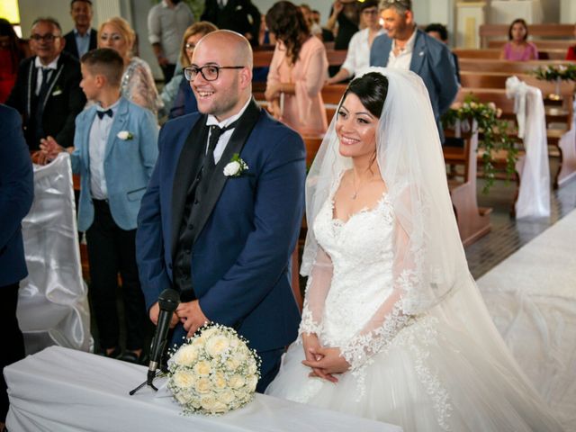 Il matrimonio di Francesco e Maria a Cirò Marina, Crotone 21