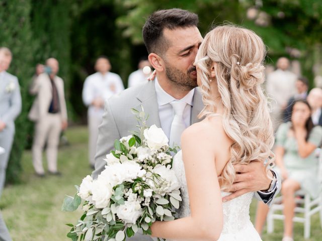 Il matrimonio di Chad e Irene a Casteggio, Pavia 56