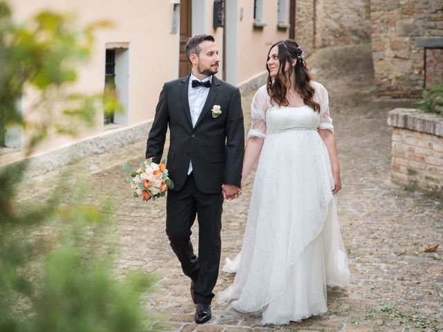 Il matrimonio di Valeria e Emanuele a San Giovanni in Marignano, Rimini 18