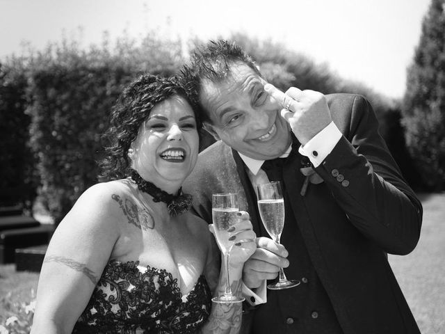 Il matrimonio di Elena  e Emanuele a Ceregnano, Rovigo 18