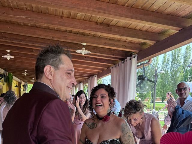 Il matrimonio di Elena  e Emanuele a Ceregnano, Rovigo 27