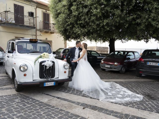 Il matrimonio di Veronica e Alessandro a Sant&apos;Angelo Romano, Roma 41