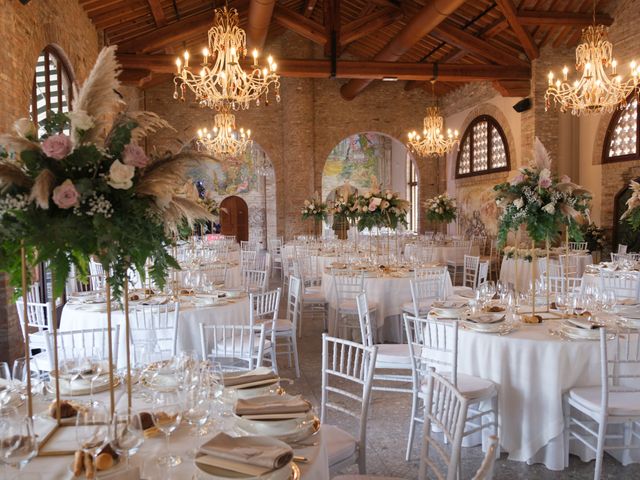 Il matrimonio di Nicola e Emily a Chioggia, Venezia 16