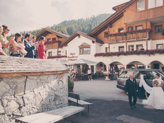 Il matrimonio di Ambroise e Camilla a Badia-Abtei, Bolzano 14