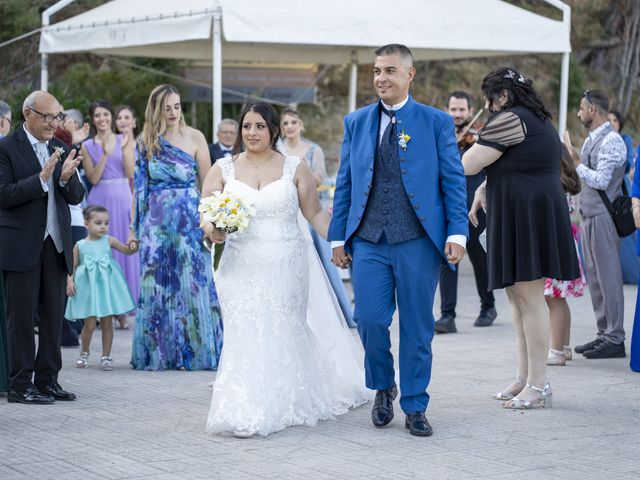 Il matrimonio di Dino e Serena a Milazzo, Messina 31
