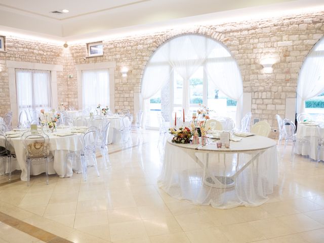 Il matrimonio di Vincenzo e Marianna a Altamura, Bari 47
