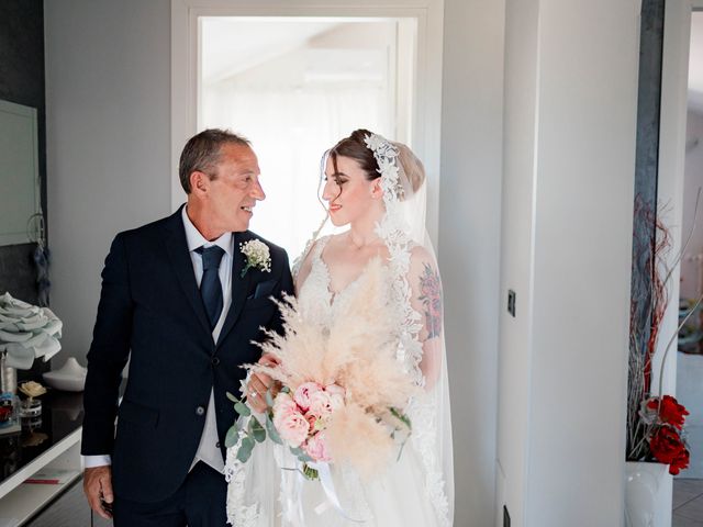 Il matrimonio di Leonardo e Jamira a Città Sant&apos;Angelo, Pescara 90