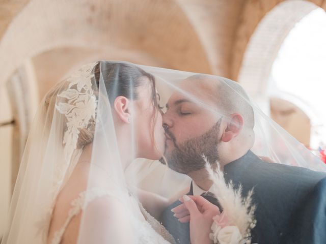 Il matrimonio di Leonardo e Jamira a Città Sant&apos;Angelo, Pescara 137