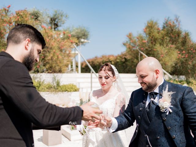 Il matrimonio di Leonardo e Jamira a Città Sant&apos;Angelo, Pescara 153