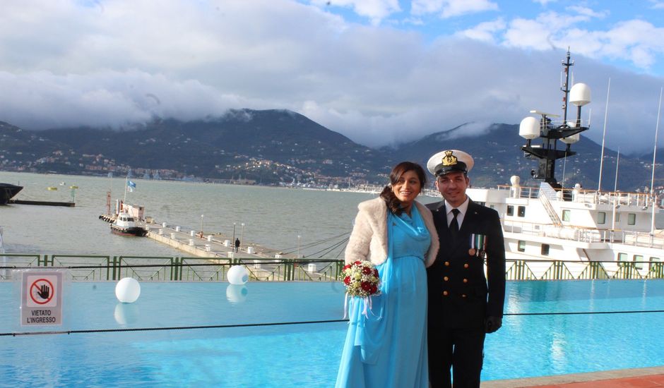 Il matrimonio di Yexi Alexandra  e Giovanni a La Spezia, La Spezia