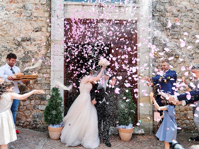 Il matrimonio di Stefano e Letizia a Monteriggioni, Siena 23