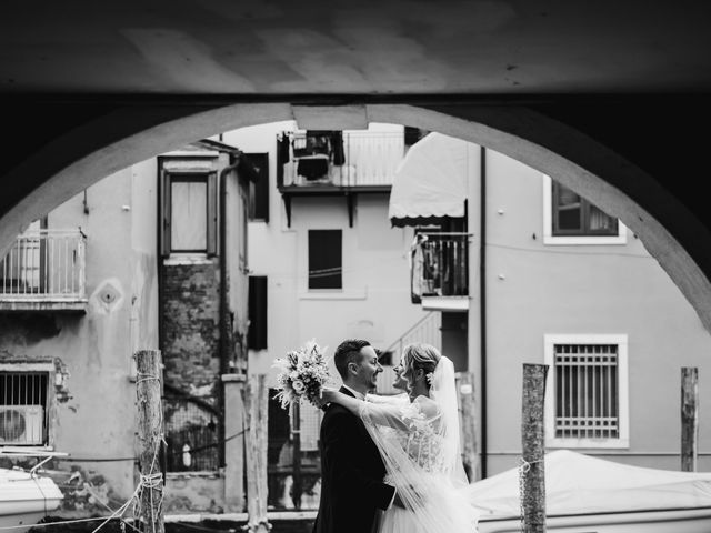 Il matrimonio di Martina e Simone a Rovigo, Rovigo 15