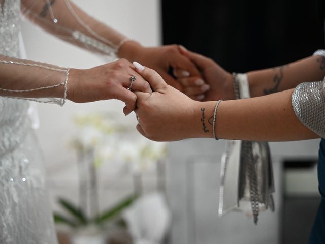 Il matrimonio di Vincenzo  e Vittoria  a Trecase, Napoli 11