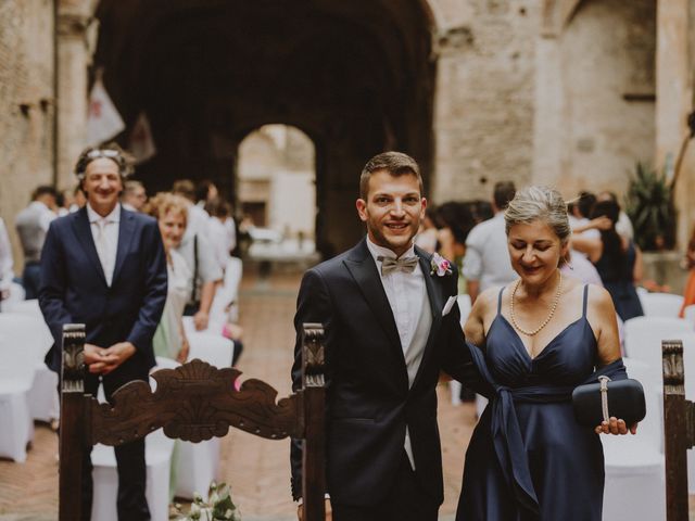 Il matrimonio di Ismael e Chiara a Scarperia, Firenze 30