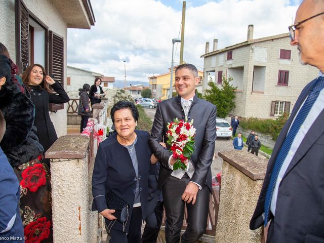 Il matrimonio di Luca e Angela a Bono, Sassari 31