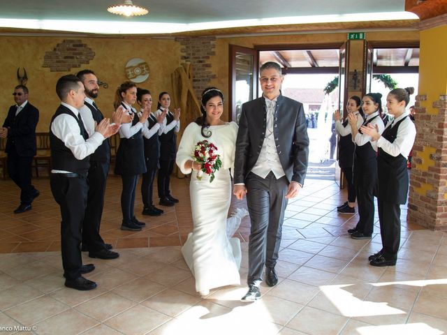 Il matrimonio di Luca e Angela a Bono, Sassari 44