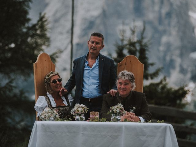 Il matrimonio di Ermanno e Roberta a Corvara in Badia- Corvara, Bolzano 136