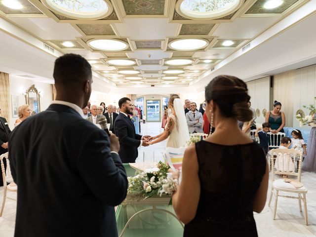 Il matrimonio di Mohamed e Lorain a Brindisi, Brindisi 19