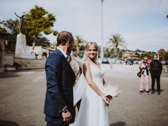 Il matrimonio di Luigi e Greta a Roseto degli Abruzzi, Teramo 134