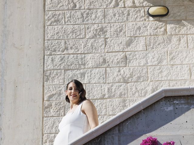 Il matrimonio di Wayan e Chiara a Montenero di Bisaccia, Campobasso 14