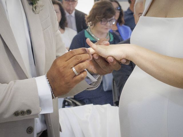 Il matrimonio di Wayan e Chiara a Montenero di Bisaccia, Campobasso 22
