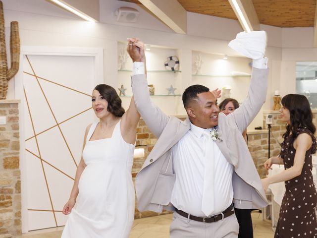 Il matrimonio di Wayan e Chiara a Montenero di Bisaccia, Campobasso 47