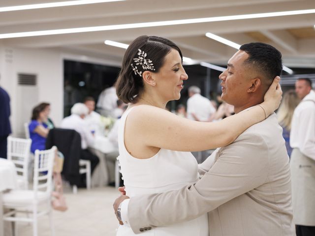 Il matrimonio di Wayan e Chiara a Montenero di Bisaccia, Campobasso 57