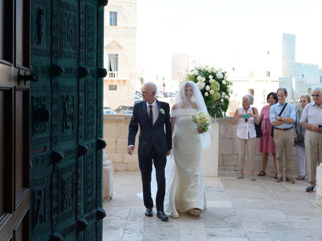 Il matrimonio di Antonio e Erika a Trani, Bari 20