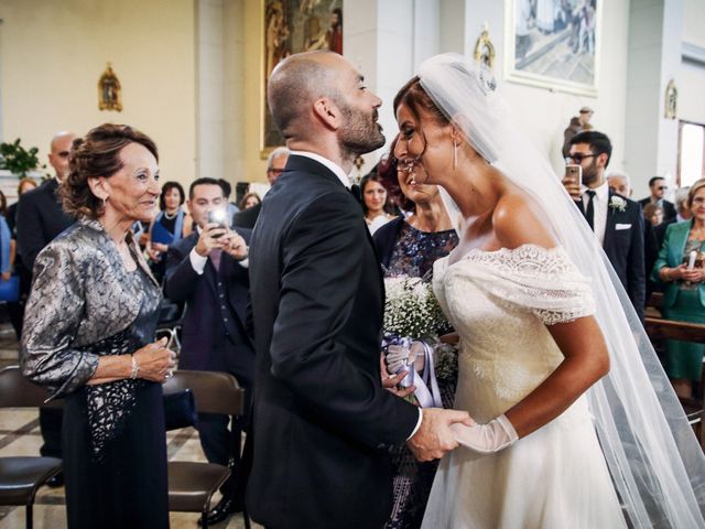 Il matrimonio di Massimo e Alessandra a Santa Teresa di Riva, Messina 20